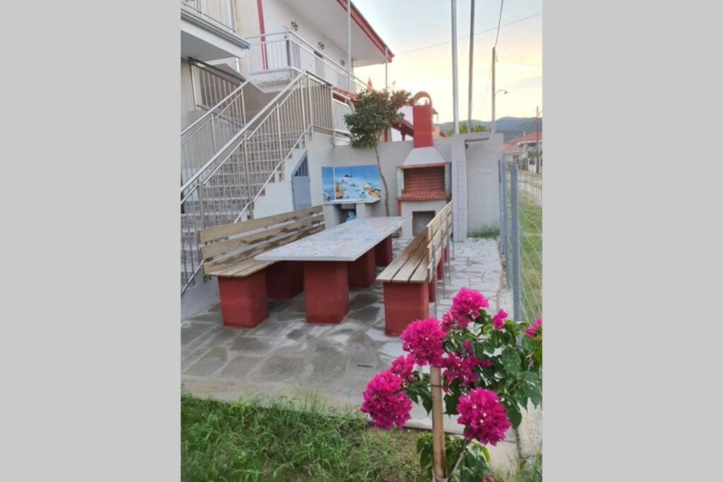 Villa Fer Forze You Have The Feeling Of Your Own Holiday Home Asproválta Luaran gambar